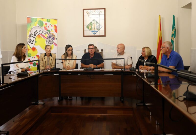 La Bustia presentacio El Petit Martorell 1