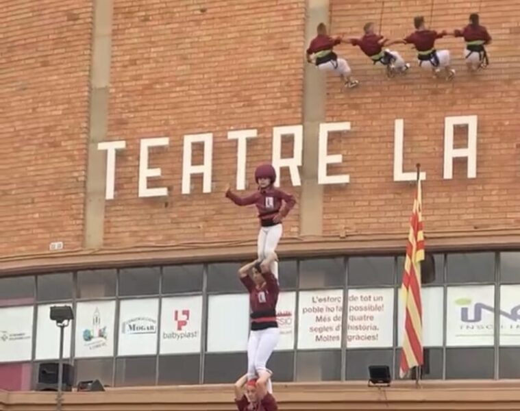 La Bustia La Palanca espectacles inaugurals Castellers Esparreguera 2025