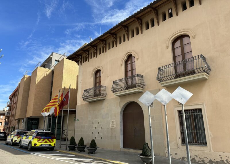 La Bustia ajuntament de Sant Esteve