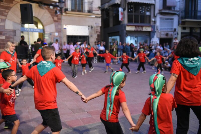 La Bustia cultura popular Festa Roser Martorell 1