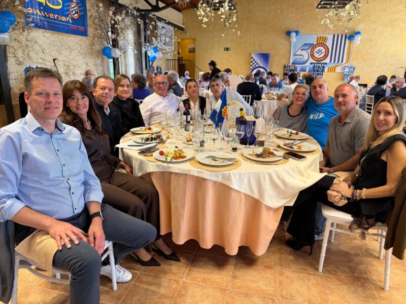 La Bustia dinar Penya Blanc i Blava Martorell 3