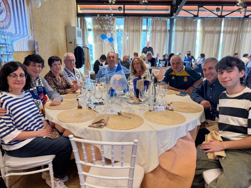 La Bustia dinar Penya Blanc i Blava Martorell 7