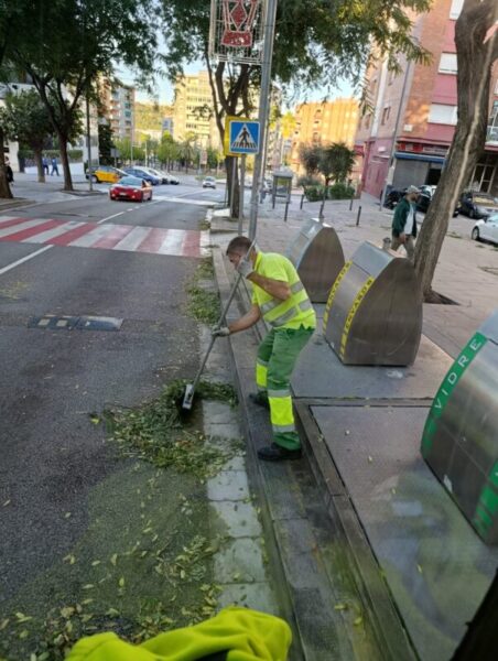 La Bustia forts vents Sant Andreu 2