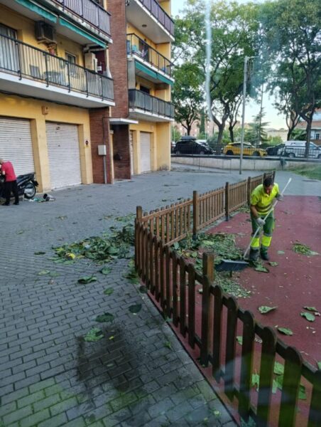 La Bustia forts vents Sant Andreu 6