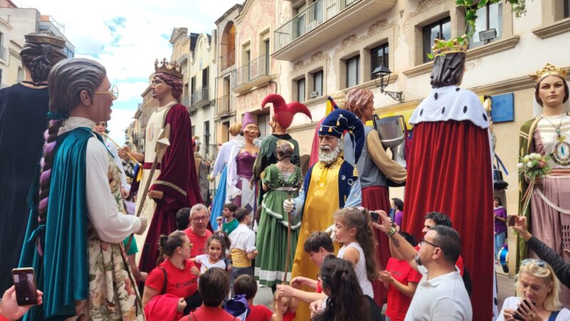 La Bustia gegants Festa del Roser musica 2025 Martorell 3