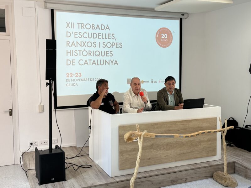 La Bustia presentacio Trobada escudelles i apats Catalunya 2025 Gelida