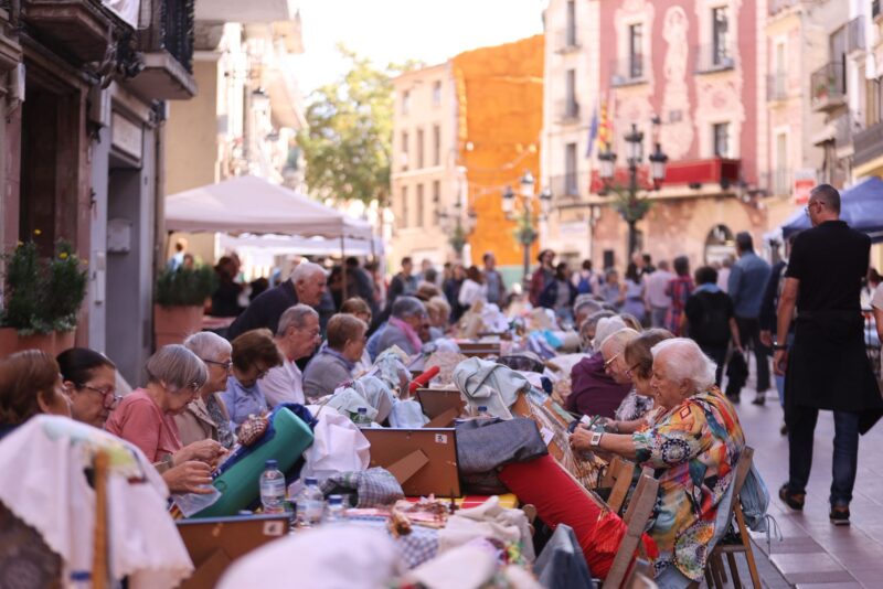 La Bustia puntaires Festa Roser Martorell
