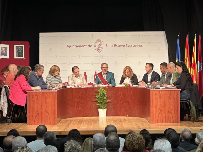 La Bustia relleu alcaldia Sant Esteve 2025 Enric Carbonell Roser Brosed foto La Bustia foto La Bustia