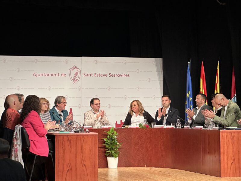 La Bustia relleu alcaldia Sant Esteve 2025 Enric Carbonell Roser Brosed foto La Bustia foto La Bustia