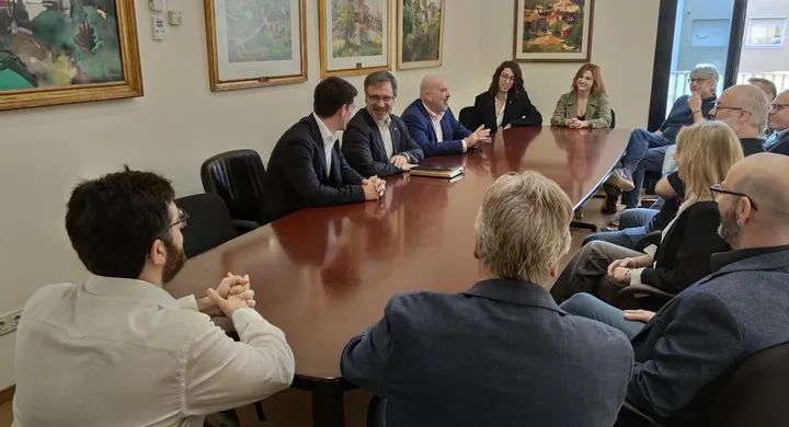 La Bustia visita institucional Festa Miquelets Olesa 7