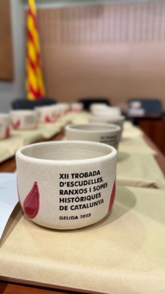 La Bustia Gelida apats historics 18