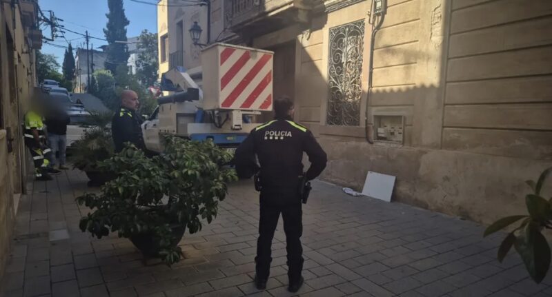 La Bustia companyia subministrament llum casa ocupada Martorell 1