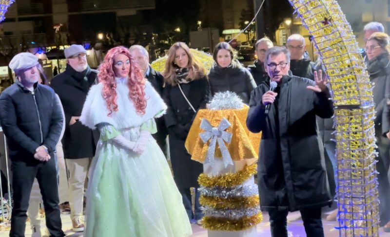 La Bustia encesa llums Nadal rambla Bobiles Martorell 2025