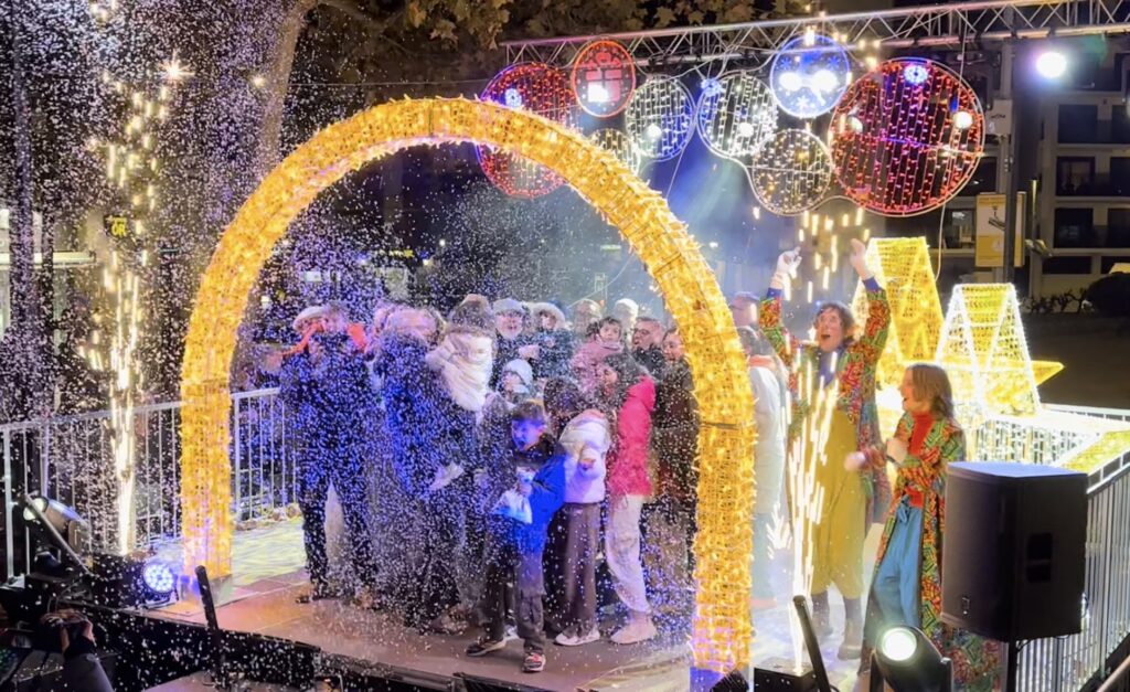 La Bustia encesa llums Nadal rambla Bobiles Martorell 2025
