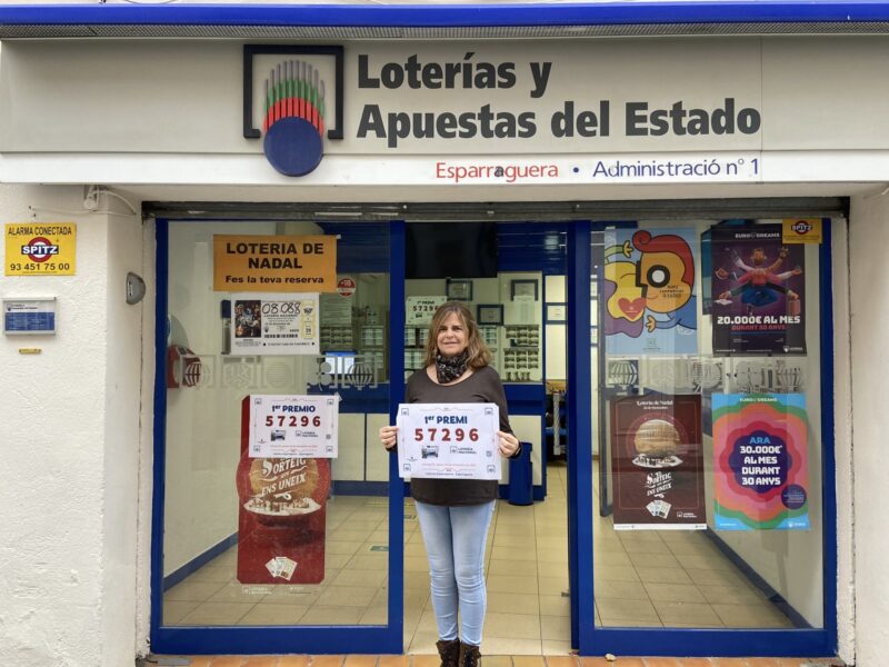 La Bustia primer premi 57296 loteria Julia administracio 1 Esparreguera 2