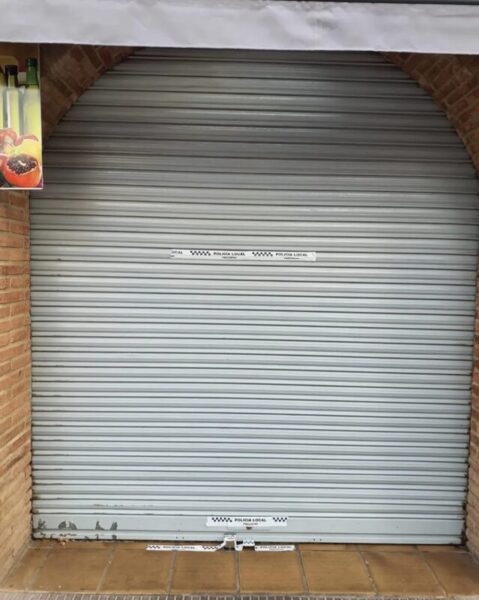 La Bustia tancament supermercat Martorell 1