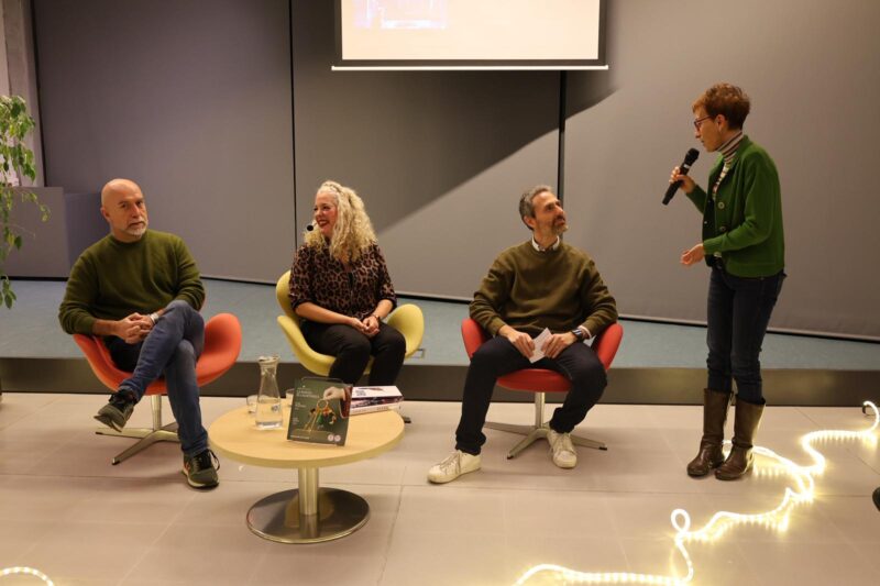 La Bustia Ana Masago En la calle 24 3