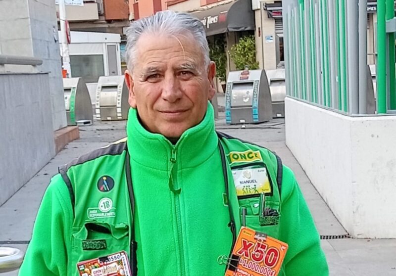 La Bustia Manuel Vega venedor ONCE Sant Andreu