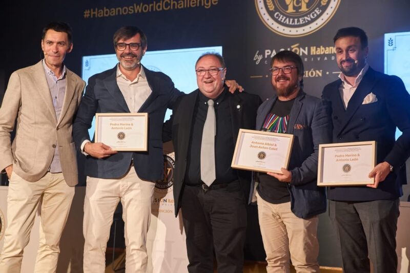 La Bustia Toni Albiol i Joan Anton Colet Habanos Divins Martorell