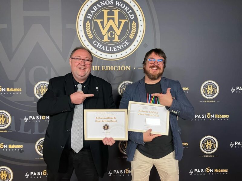 La Bustia Toni Albiol i Joan Anton Colet Habanos Divins Martorell