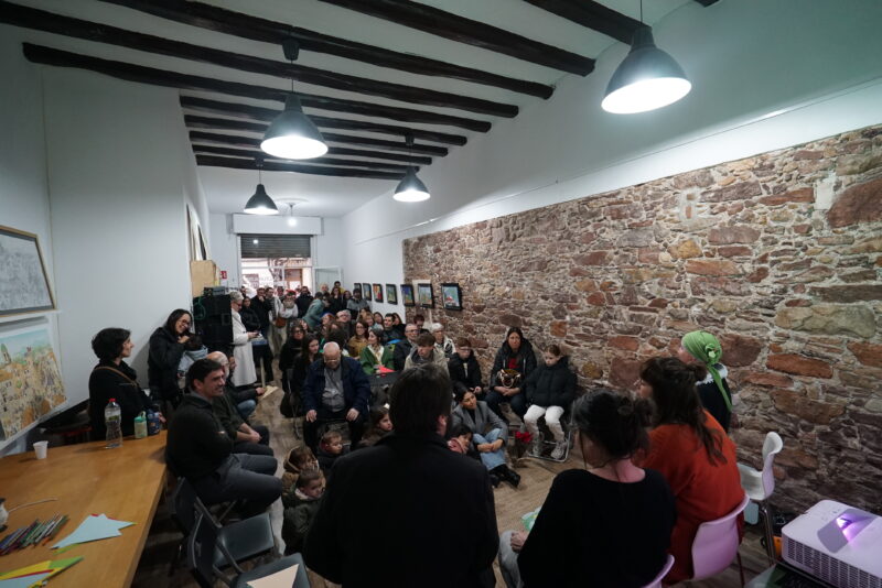 La Bustia conte Paper Estrassa El Drac Olive la Serp estricadora i figures Laia Santis i Núria Colom Olesa