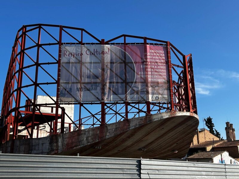 La Bustia edifici represa Forum Sant Esteve 1