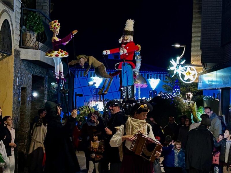 La Bustia encesa llums Nadal 2025 Sant Esteve