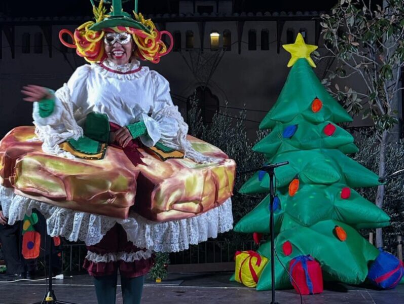 La Bustia encesa llums Nadal 2025 Sant Esteve