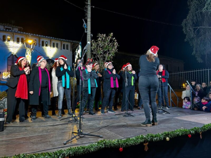 La Bustia encesa llums Nadal 2025 Sant Esteve