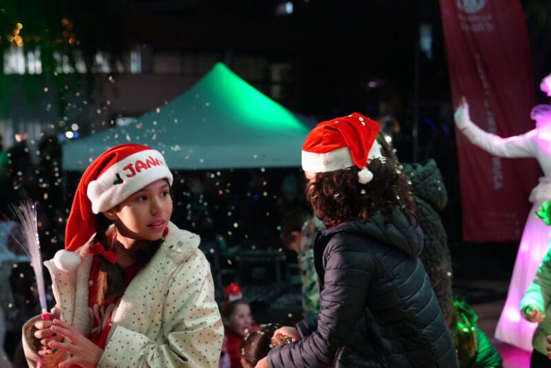 La Bustia encesa llums Nadal Abrera 1