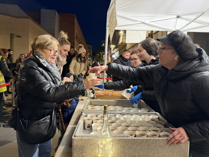 La Bustia encesa llums Nadal Olesa 2