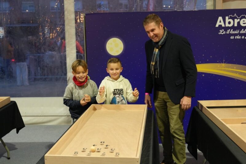 La Bustia inauguracio Parc Nadal Diverespai Togogan gegant Abrera 2025