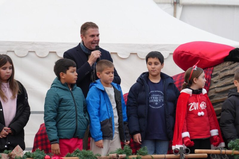 La Bustia inauguracio Parc Nadal Diverespai Togogan gegant Abrera 2025