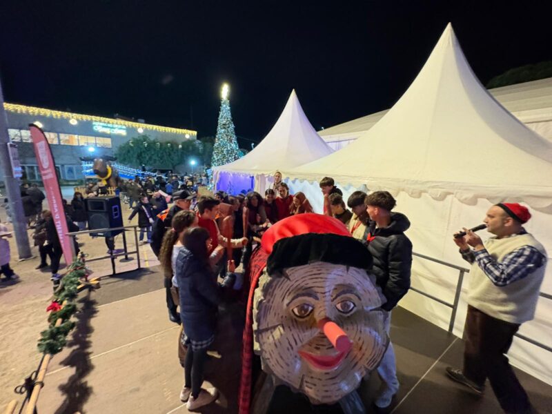 La Bustia inauguracio Parc Nadal Diverespai Togogan gegant Abrera 2025