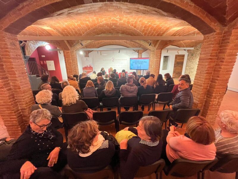 La Bustia presentacio llibre Claudia Morales 1