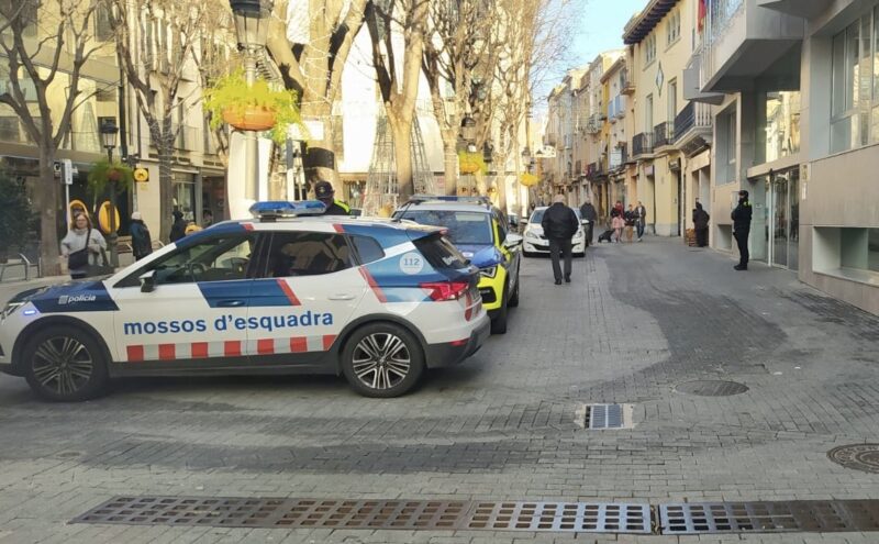 La Bustia Mossos entren ajuntament Esparreguera per investigacio judicial