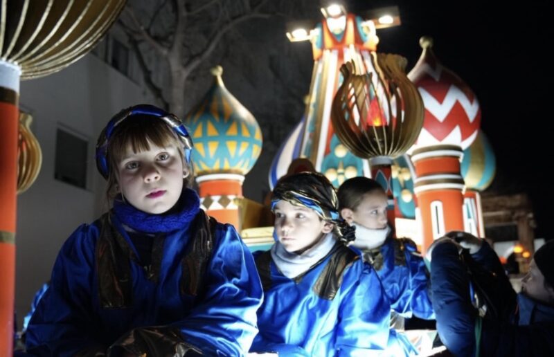 La Bustia cavalcada Reis Abrera 2026