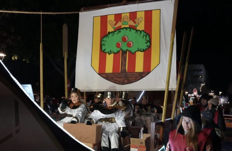 La Bustia cavalcada Reis Abrera 2026