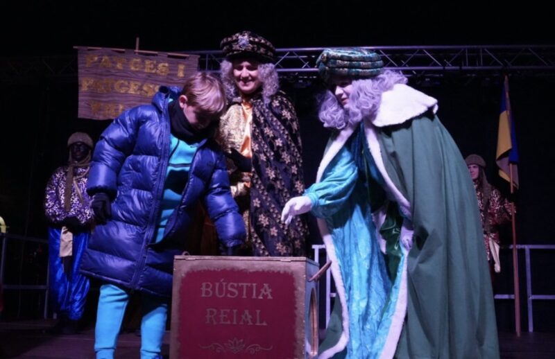 La Bustia cavalcada Reis Abrera 2026