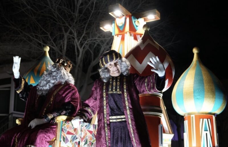 La Bustia cavalcada Reis Abrera 2026