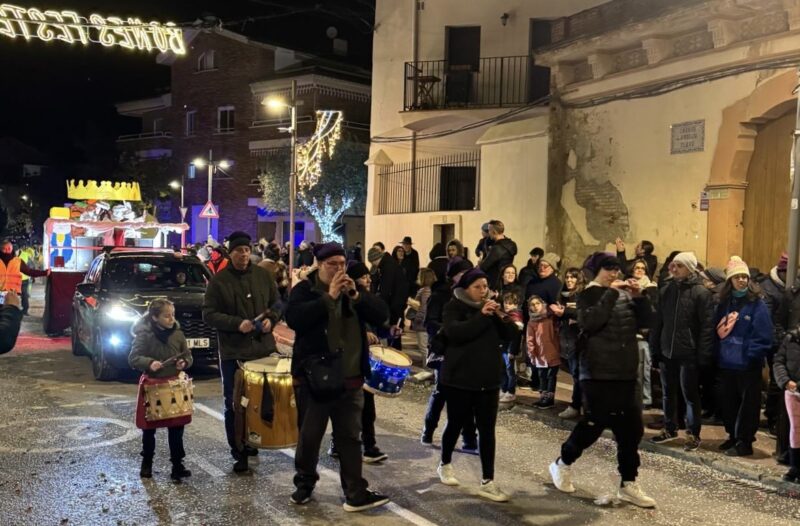 La Bustia cavalcada Reis Olesa 2026