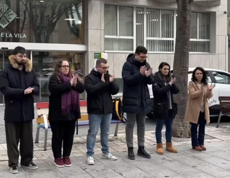 La Bustia minut silenci Esparreguera 21 gener 26 2