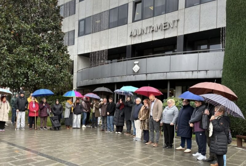 La Bustia minut silenci accident tren concentracio Sant Andreu