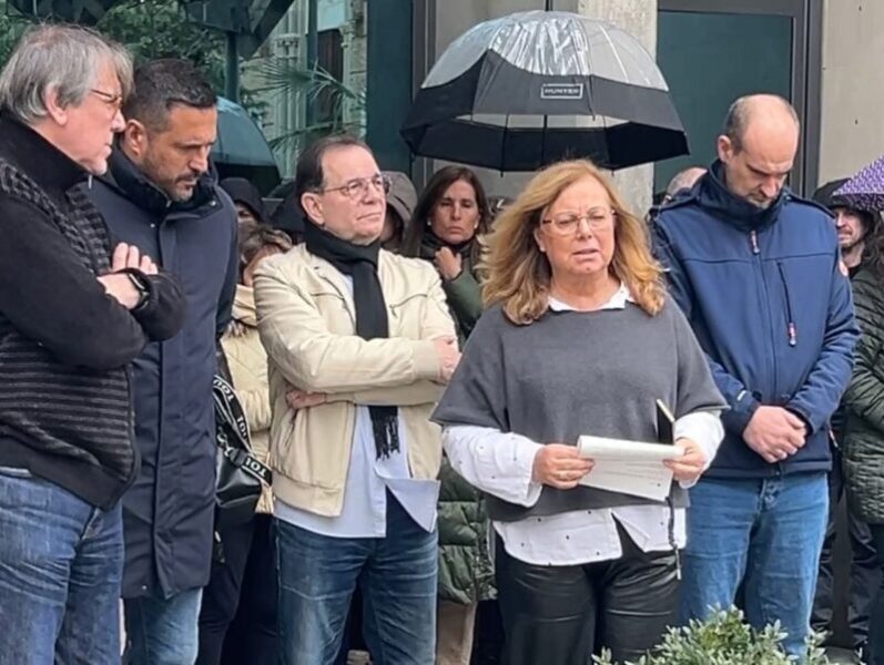 La Bustia minut silenci accident tren concentracio Sant Esteve