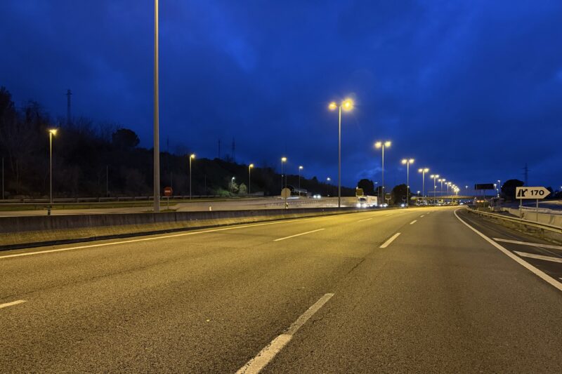 La Bustia tallen AP7 per accident tren Gelida