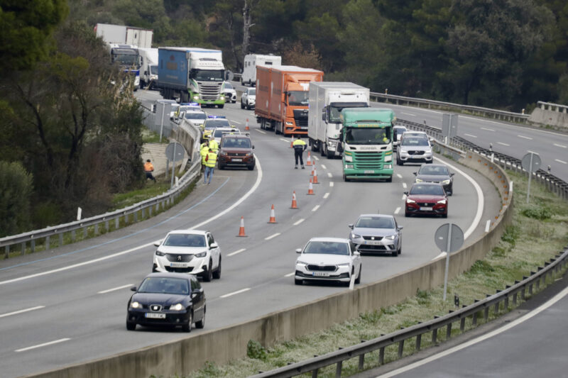 La Bustia tallen AP7 per accident tren Gelida