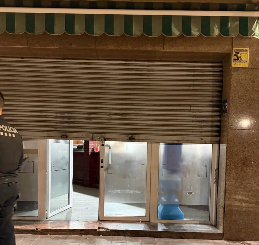La Bustia Policia Local tanca establiment Martorell
