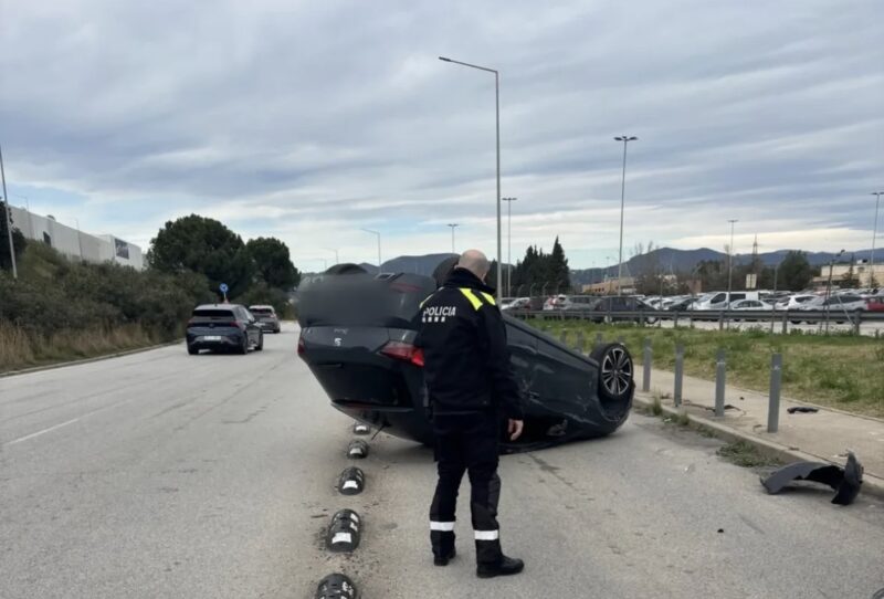 La Bustia cotxe bolcat 20 febrer 2026 Martorell