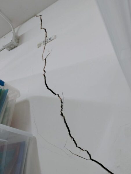 La Bustia desperfectes escola Montcau Gelida 1