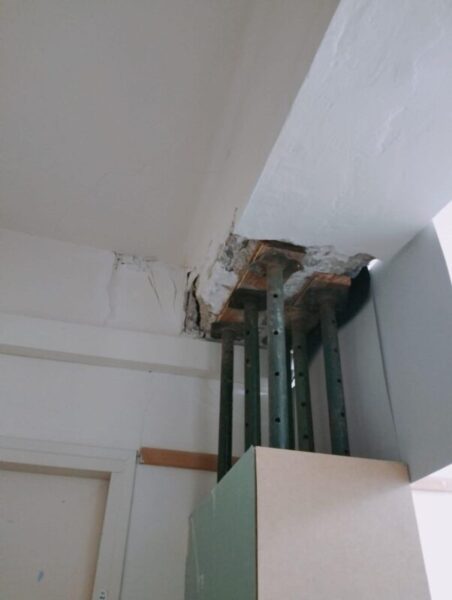 La Bustia desperfectes escola Montcau Gelida 14